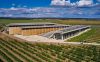 Střešní odvodnění sídla vinařství Lahofer s inovativní technologií Wavin Quickstream