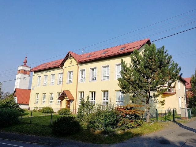 Základní a mateřská škola v Třanovicích využívá dálkově řízené a úsporné vytápění