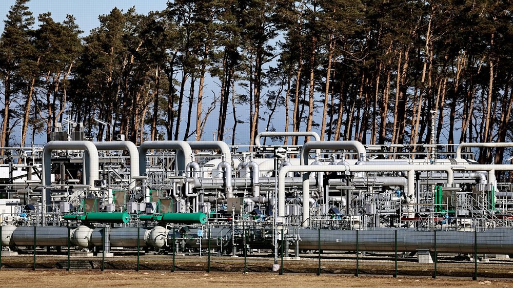 Česká republika by měla neprodleně začít snižovat svoji spotřebu plynu