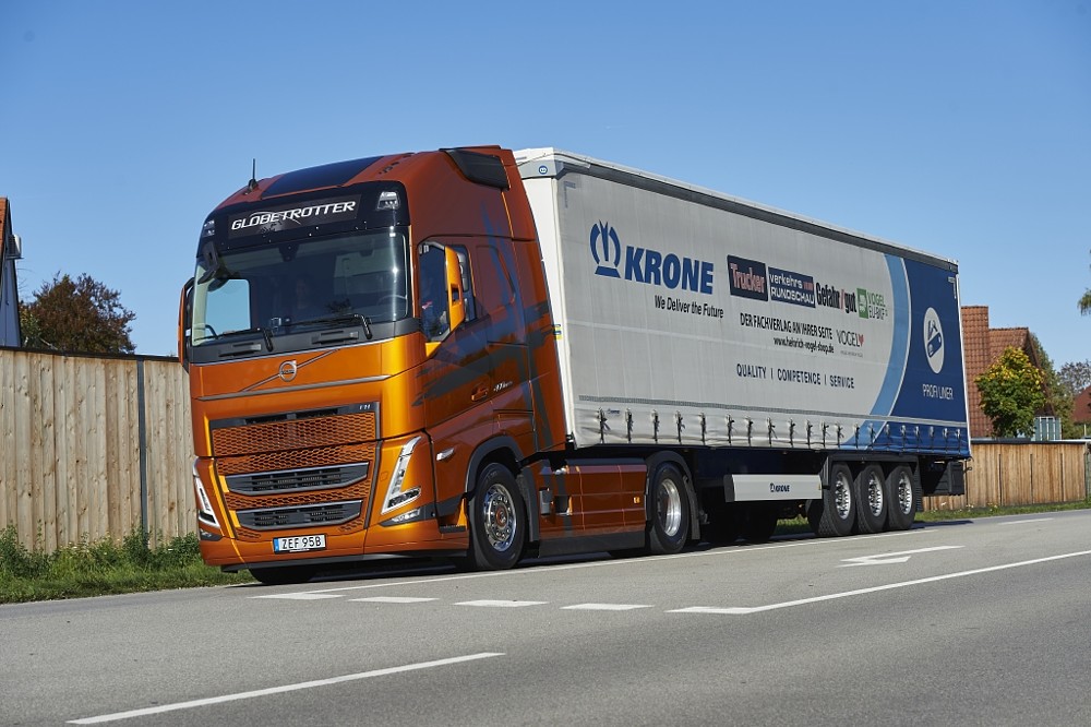 Volvo Trucks snižuje spotřebu paliva v reálném testu o<br>18 %.