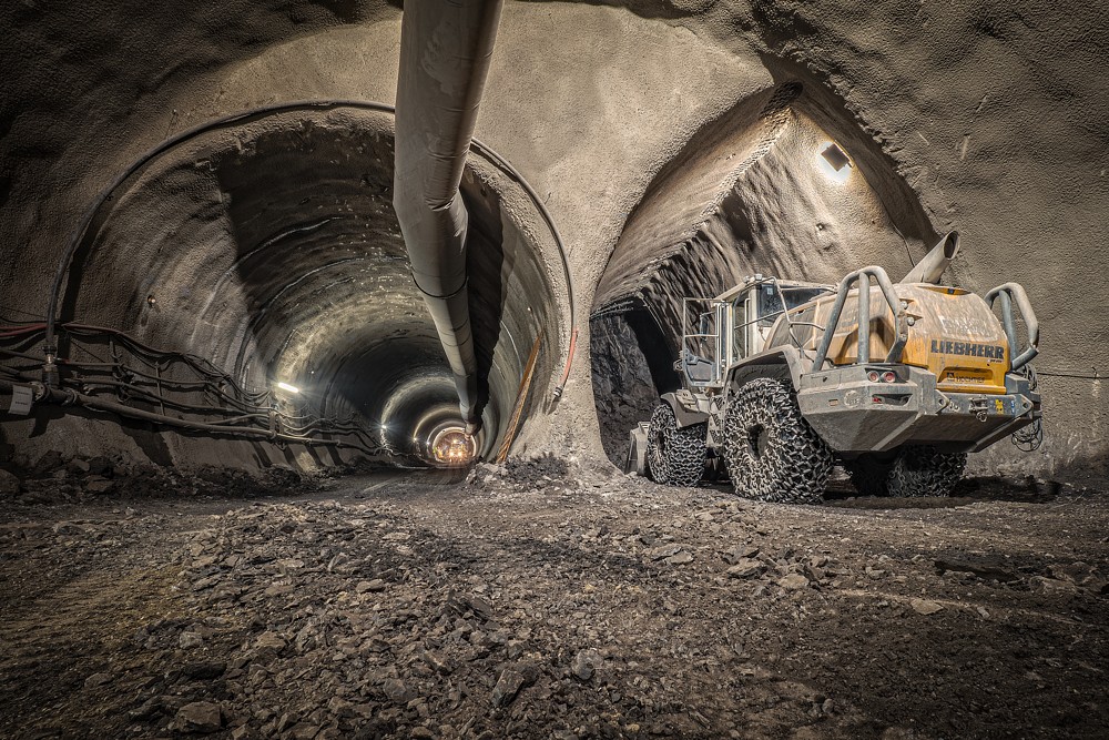První rok výstavby metra D: vyraženo je 1,6 kilometru tunelů